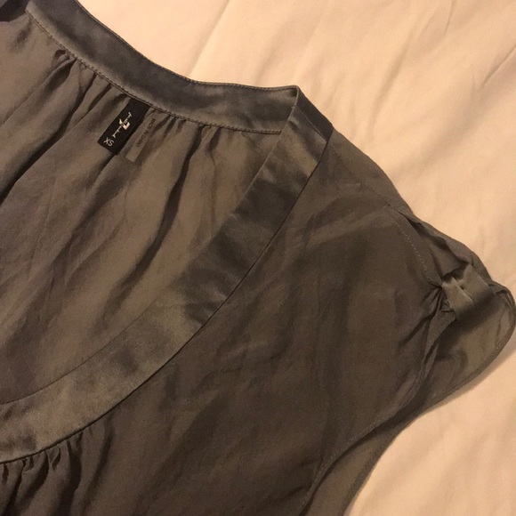 Top - Picture 3 of 4